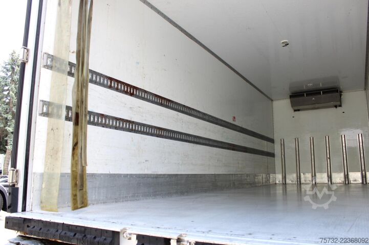 Refrigerated truck Daf LF 260 E6  Carrier Supra Strom Tür LBW Klima