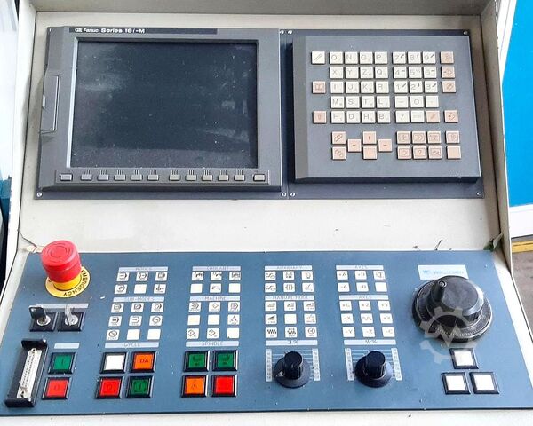 Vertikales Bearbeitungszentrum WILLEMIN MACODEL W 401S