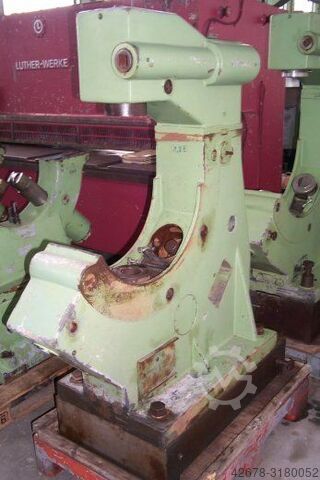 Fixed heavy-duty steady rest  