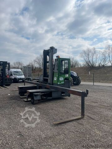 Four-way side loader Combilift C6000