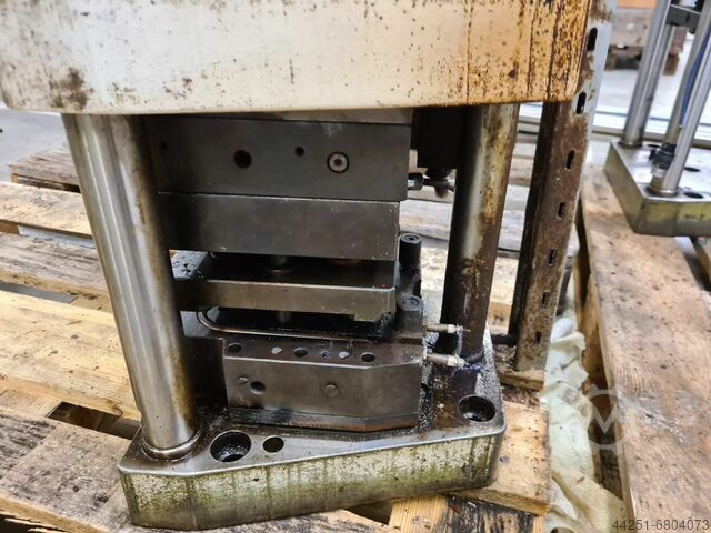 High pressure cylinder press unit +cntrl ManuMatik KraussMaffei