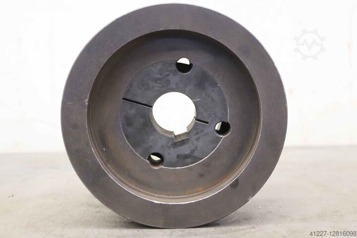 4-groove V-belt pulley Guss SPB 220-4 (17 mm)