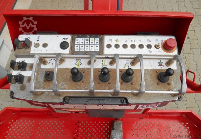 Teleskopbühne Aichi SP14CJ