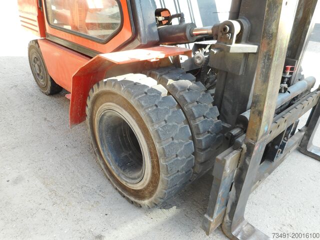 Front loader Komatsu FD40T-5E