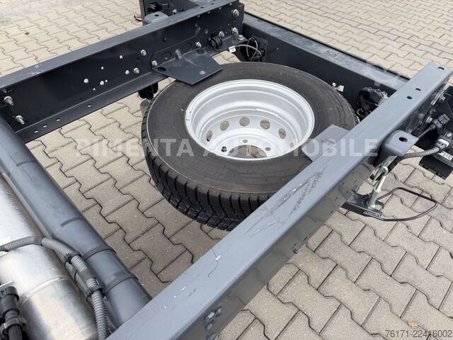 Transporter Fahrgestell IVECO Daily 70C18HP 4100mm CHASSIS LUFTFED KLI LED RFK