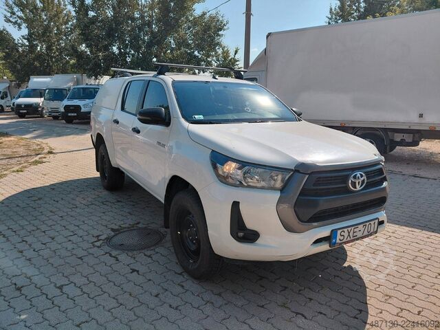 Van TOYOTA Hilux Double Cab Duty 4x4