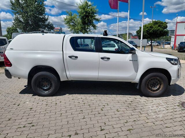 Van TOYOTA Hilux Double Cab Duty 4x4
