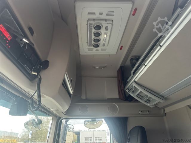 Standard SZM DAF XF530 FT SSC ACC LDWS Standklima 2 Tank Retarder