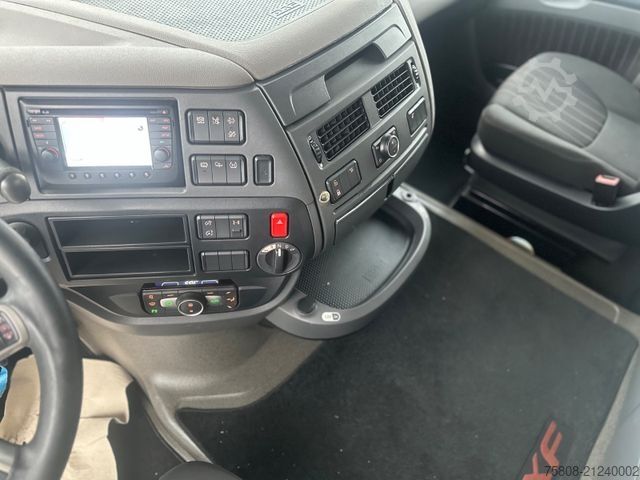 Standard SZM DAF XF530 FT SSC ACC LDWS Standklima 2 Tank Retarder