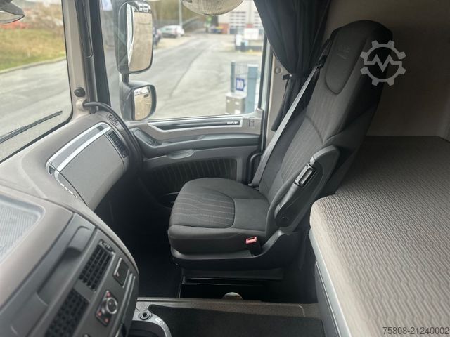 Standard SZM DAF XF530 FT SSC ACC LDWS Standklima 2 Tank Retarder