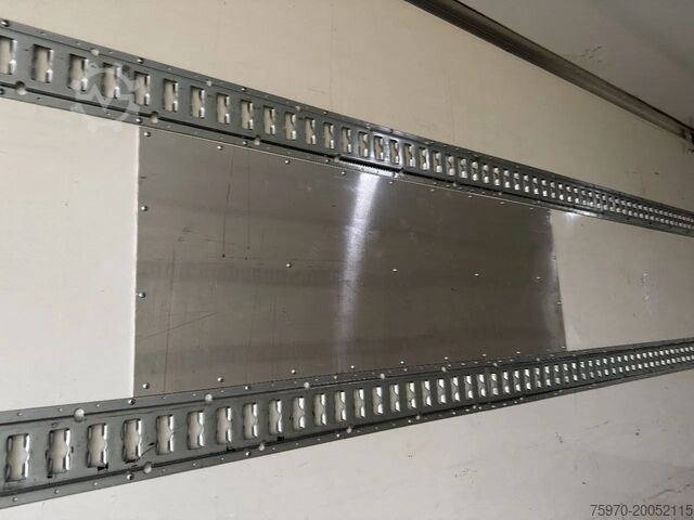 Suitcase Volvo FM 330 4x2 2018. DHOLLANDIA 3000KG. NL-TRUCK