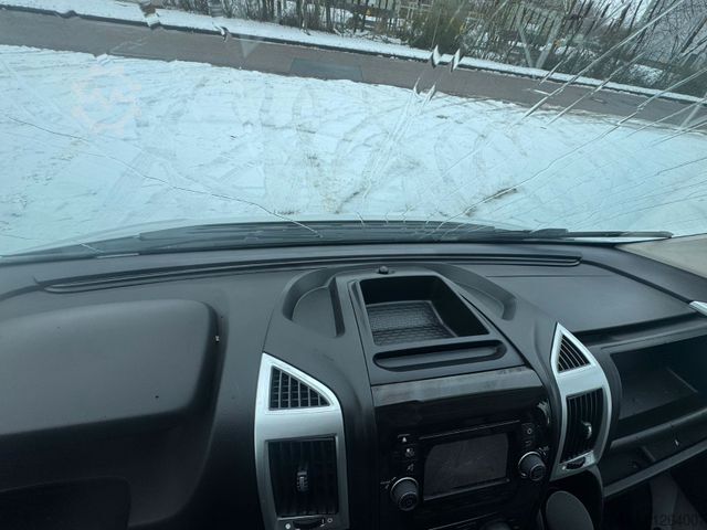 Box van FIAT Ducato Koffer *Navi*Kamera*TÜV neu*Länge 4,20m