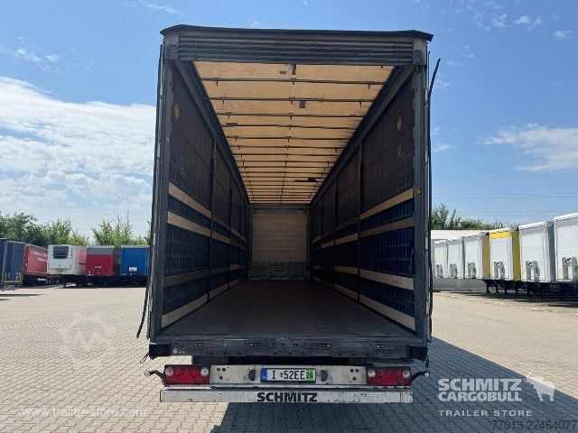 Auflieger mit Pritsche & Plane Schmitz Cargobull Curtainsider Mega