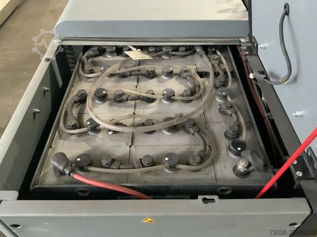 Aufsitz Kehr Maschine Batterie Kärcher KM120/250 Rbp Pack 76 Stunden