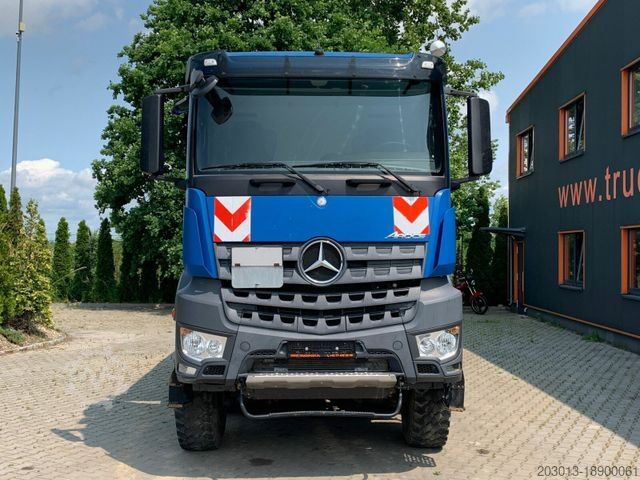 Tipper truck MERCEDES-BENZ AROCS 4145 8x8 EURO6 Muldenkipper TOP!