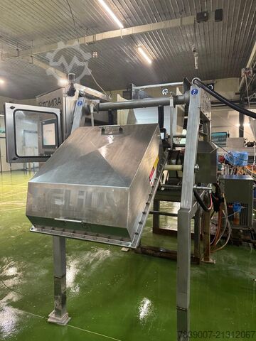 Sorter for fruits, vegetables and nuts TOMRA Helius