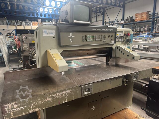 Papierschneidemaschine Polar Mohr 92 EMC Monitor