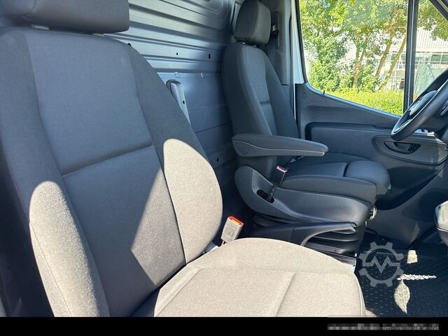 Kastenwagen MERCEDES-BENZ Sprinter 319 4x4/SCHWINGSITZ/KAMERA/AHK3,50TO