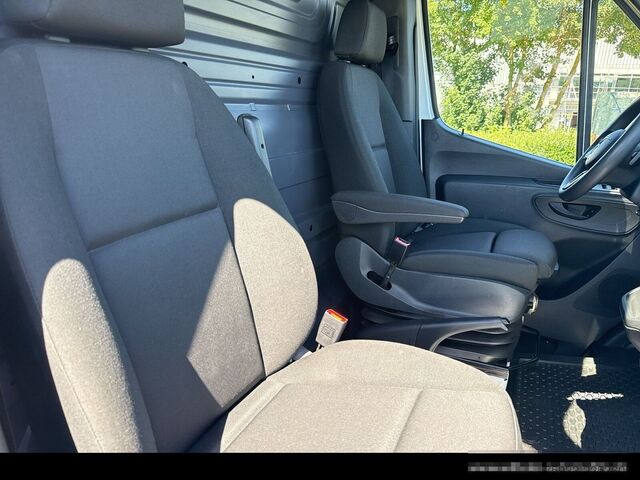 Kastenwagen hoch MERCEDES-BENZ Sprinter 319 4x4/SCHWINGSITZ/KAMERA/AHK3,50TO