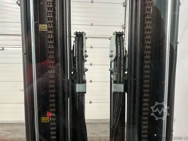 Elektro 4 Rad-Stapler Toyota 8FBMT50 - TRIPLEX 6,5 m - NEUWERTIG !!!