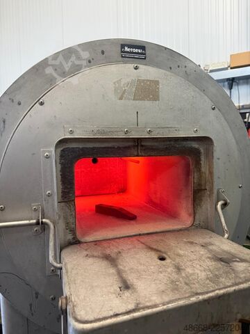 Chamber furnace, hardening furnace, oven Heraeus MR 260
