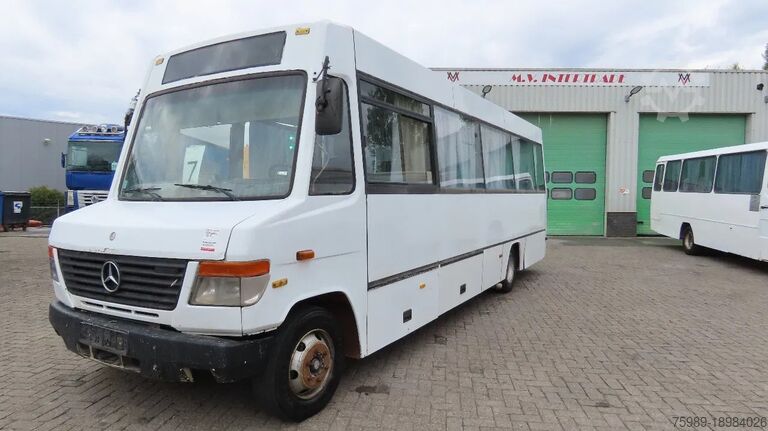 Mercedes-Benz 815 D 31 places! Manual injection Mercedes-Benz 815 D 31 places! Manual injection