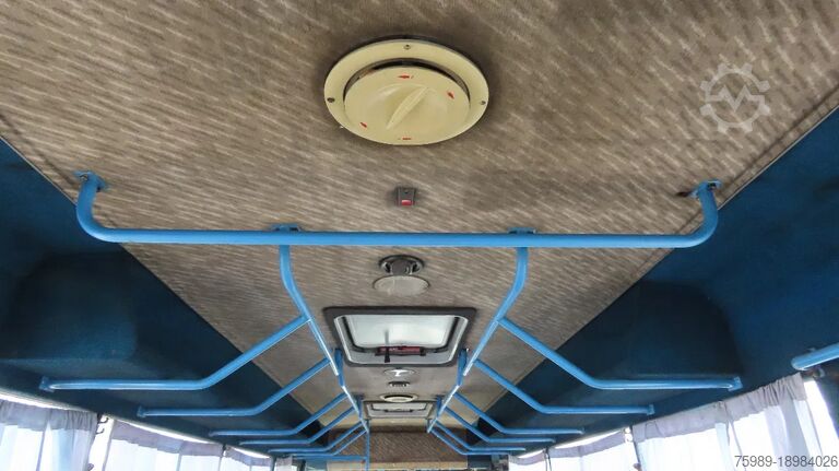 Mercedes-Benz 815 D 31 places! Manual injection Mercedes-Benz 815 D 31 places! Manual injection