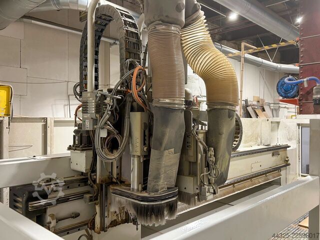 Bearbeitungszentrum mit Nestingtisch SCM MORBIDELLI N200