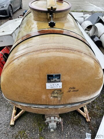 REXOPLAST 2000 liter tank / water tank  