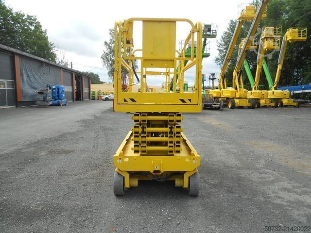 Work platform GENIE GS 3246, Scherenarbeitsbühne Genie 11,9 m
