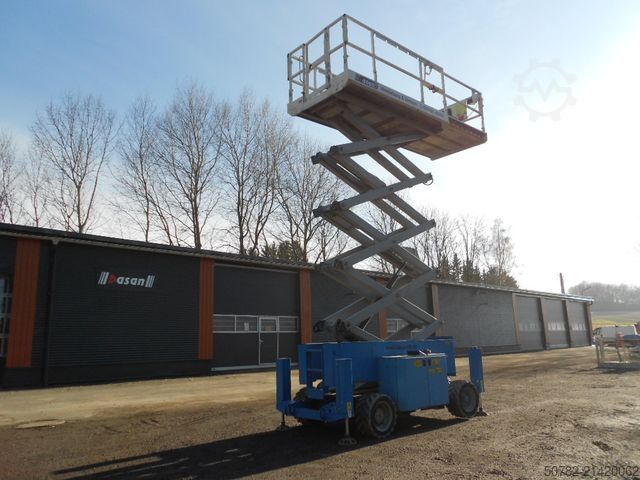 Arbeitsbühne GENIE Genie GS4069BE, Hybrid, Stützen, AH 14 m