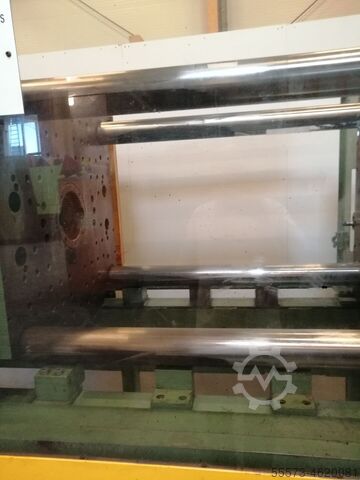 Injection molding machine KraussMaffei 