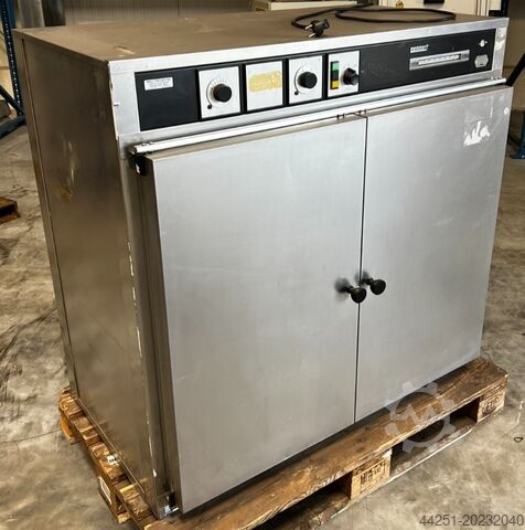 Incubator heating cabinet laboratory Memmert B60