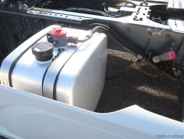 Standard tractor unit DAF XF 530 SSC Intarder Navi Hydraulik Standklima