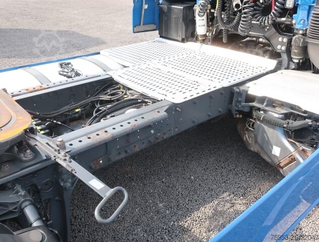 Standard tractor unit DAF XF 530 FT SSC Standklima 2 x PTO