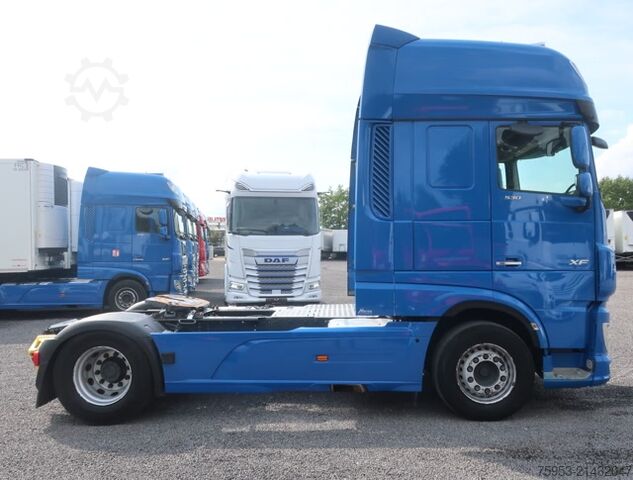 Standard tractor unit DAF XF 530 FT SSC Standklima 2 x PTO