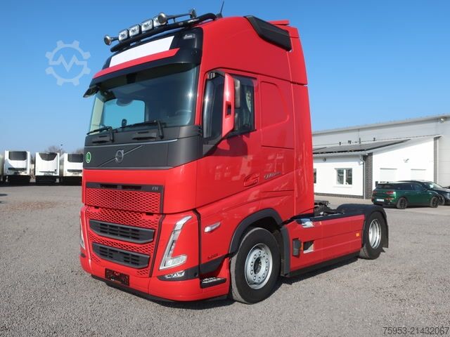 Standard tractor unit Volvo FH 500 Globe XL Retarder I-Park Cool Leder