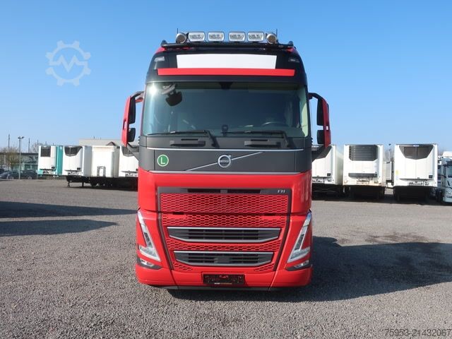 Standard tractor unit Volvo FH 500 Globe XL Retarder I-Park Cool Leder