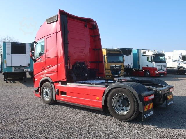 Standard tractor unit Volvo FH 500 Globe XL Retarder I-Park Cool Leder