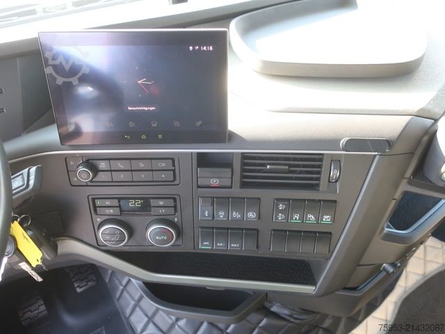 Standard tractor unit Volvo FH 500 Globe XL Retarder I-Park Cool Leder