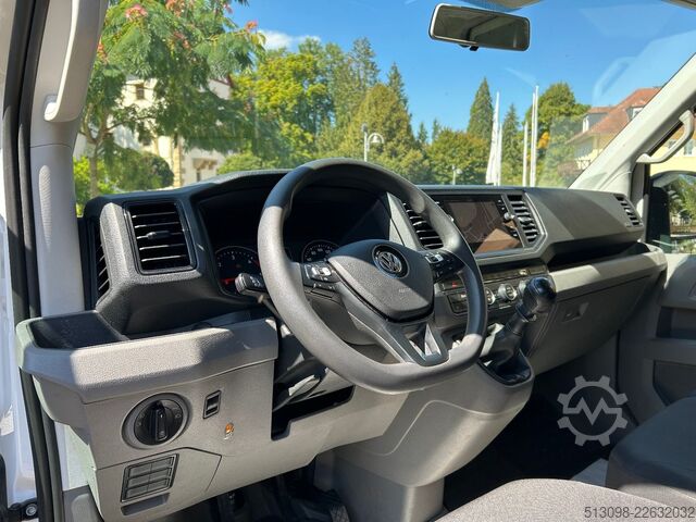 Kleinbus VW CRAFTER 6 SITZER KLIMAAUTO. ACC NAVI KAMERA PDC