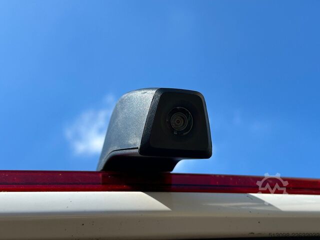 Kleinbus VW CRAFTER 6 SITZER KLIMAAUTO. ACC NAVI KAMERA PDC
