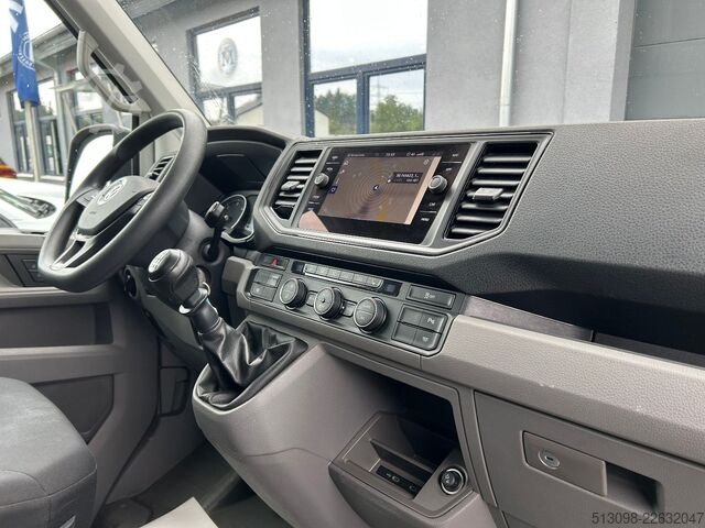 Minibus VW CRAFTER 8 SITZER KLIMAAUTO. ACC NAVI KAMERA PDC