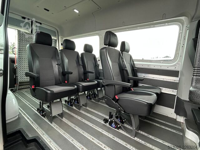 Minibus VW CRAFTER 8 SITZER KLIMAAUTO. ACC NAVI KAMERA PDC
