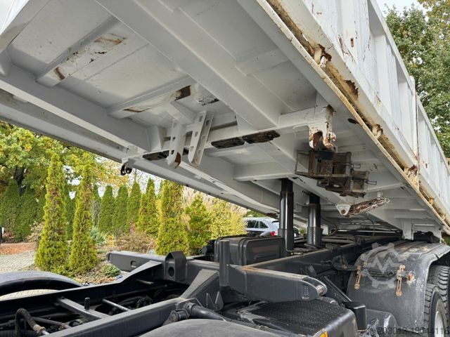 Three-sided tipper truck MERCEDES-BENZ ACTROS 4144 8x8 EURO4 DSK Meiller