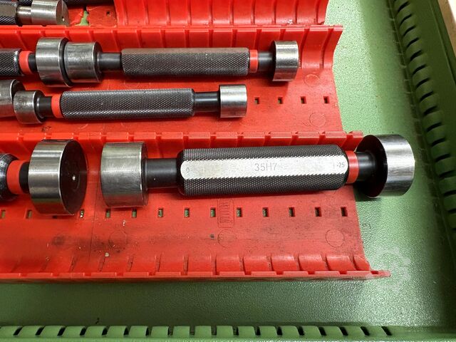 Workbench with contents GÖDDE nan