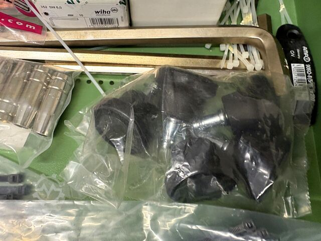 Workbench with contents GÖDDE nan