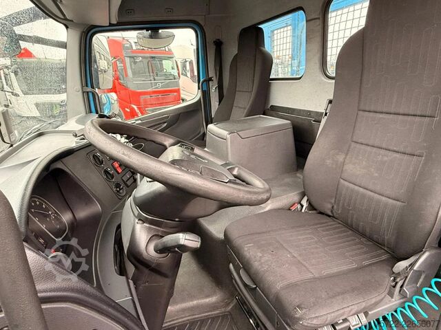 Ladepritsche Mercedes-Benz Atego 1223 4x2 Pritsche mit Heckladekran ATLAS