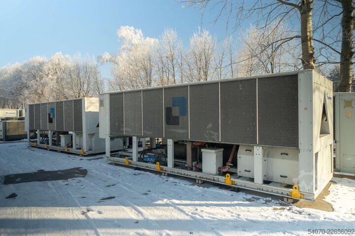 Kältemaschine Used Industrial Chiller CLIMAVENETA - 642 kW | With warranty