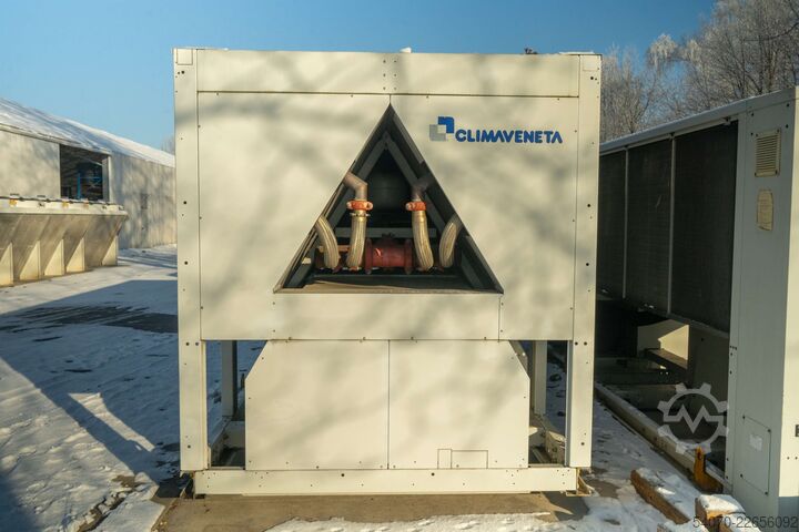 Kältemaschine Used Industrial Chiller CLIMAVENETA - 642 kW | With warranty